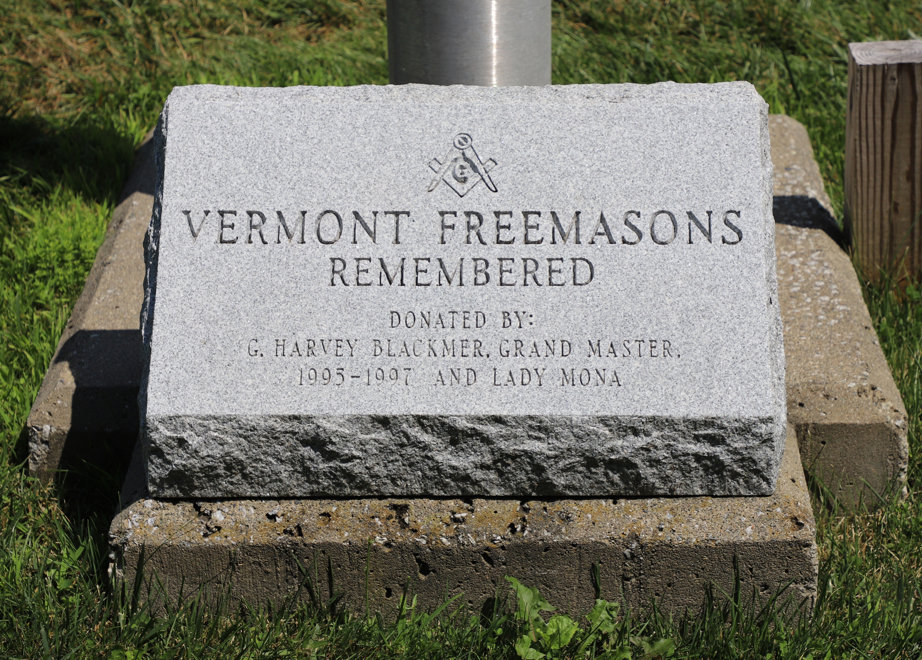 Vermont Veterans Memorial Cemetery - Vermont Freemasons Monument